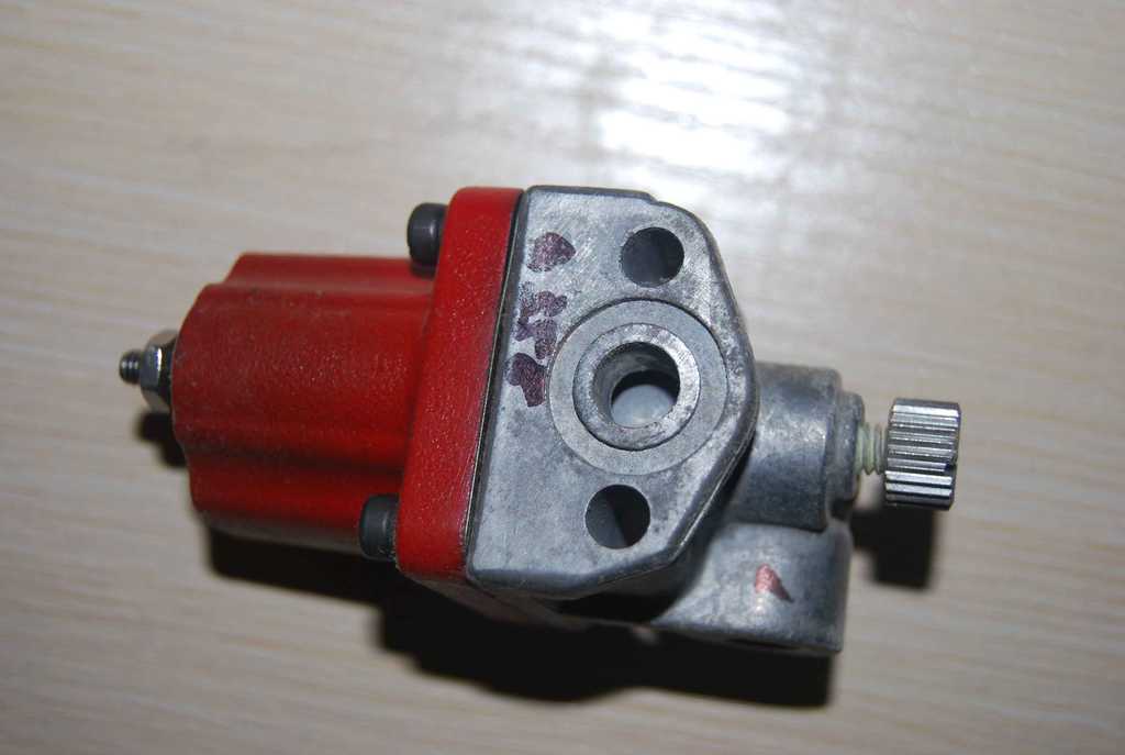 汽车发动机配件康明斯24v电磁阀总成3035362