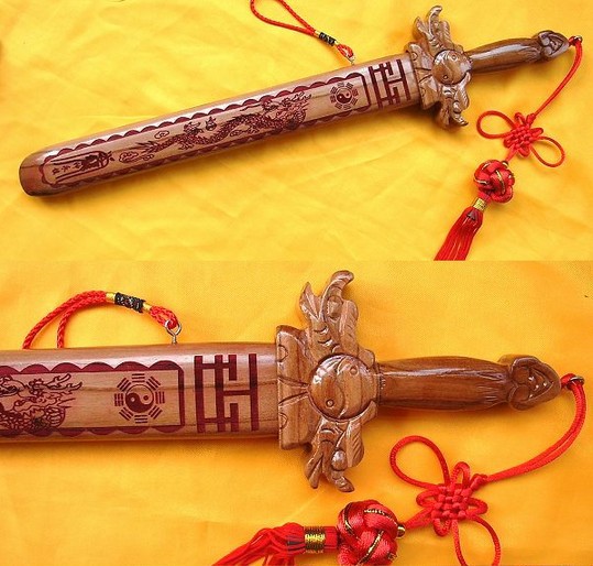 厂家直销供应镇宅辟邪开光桃木七星剑 龙凤剑 价格实惠(图)