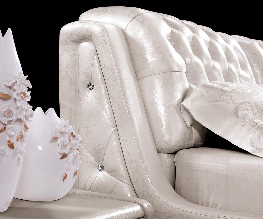 韵兰帝斯时尚水晶真皮床1.8米软床包物流特价895