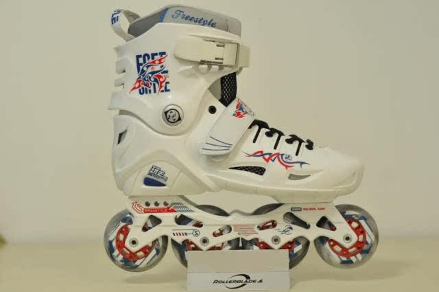 韩国freestyle曼陀罗滕六轮滑鞋 腾六专业溜冰鞋高校招新用鞋
