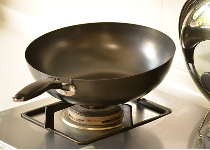 厂家供应 炒锅 铸铁锅 无涂层炒锅 珍珠网不粘锅 金嫂子品牌新款