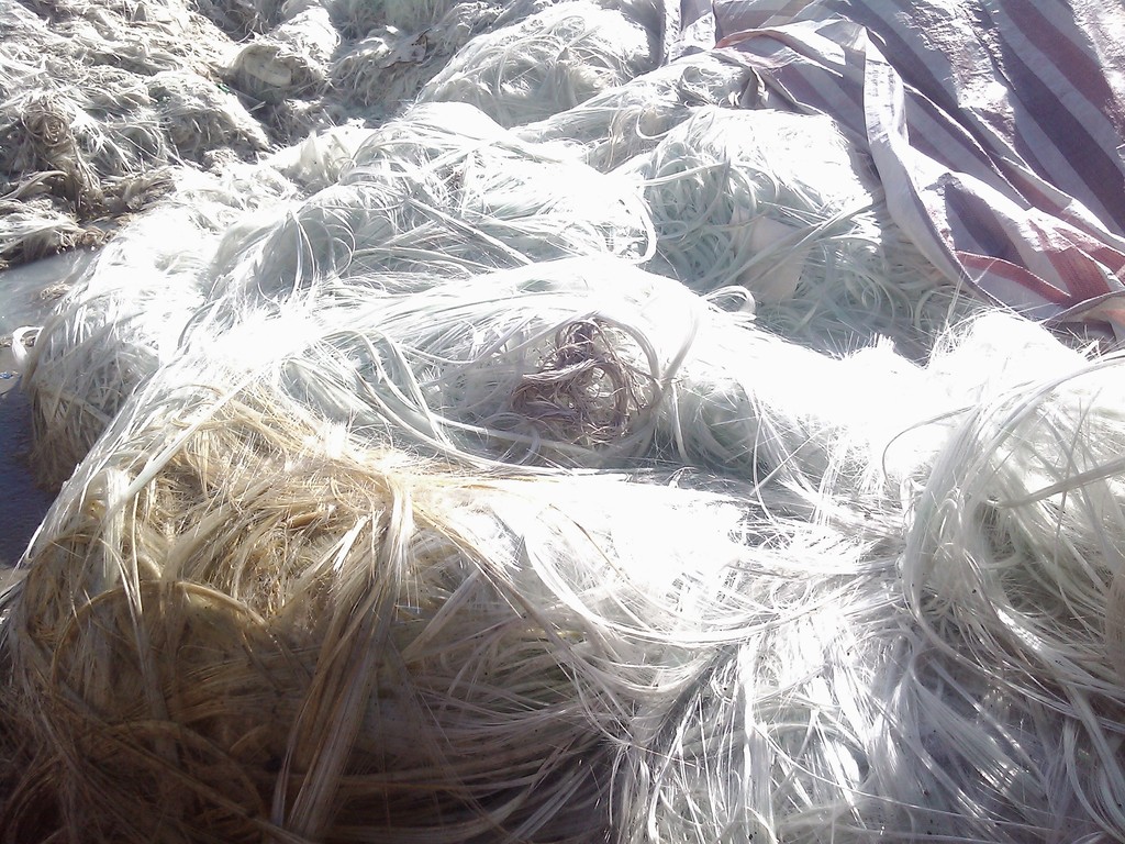 大量出售无碱玻璃纤维下脚料