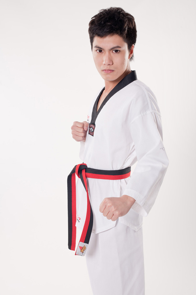 跆拳道服加工 批发 白色跆拳道服 儿童跆拳道服装涤棉跆拳道面料