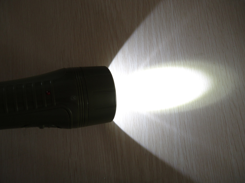 视贝手电筒1w 耐用省电 高光效 高光度 led光源