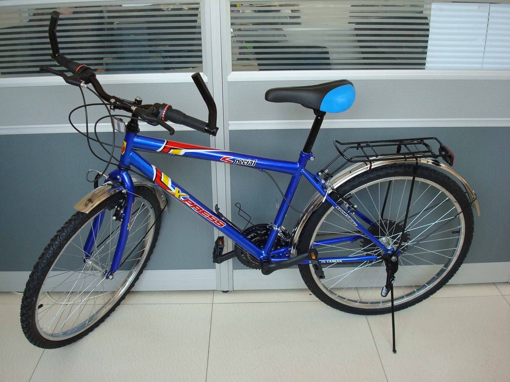 26寸山地自行车 赛冠变速器18速 出口畅销 厂家推荐产品 畅销