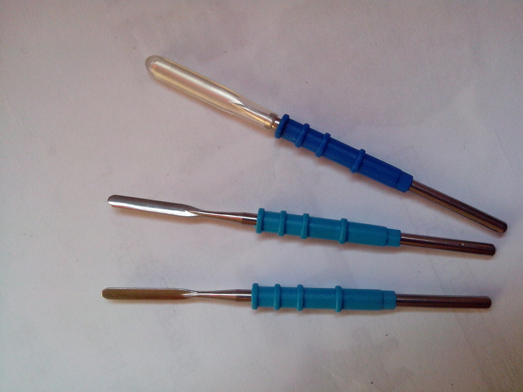 一次性使用高频电刀头