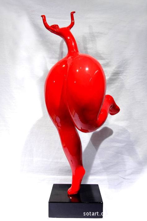 广东深圳红色艺术产品雕塑 抽象雕塑 树脂艺术雕塑酒店商务摆件详情