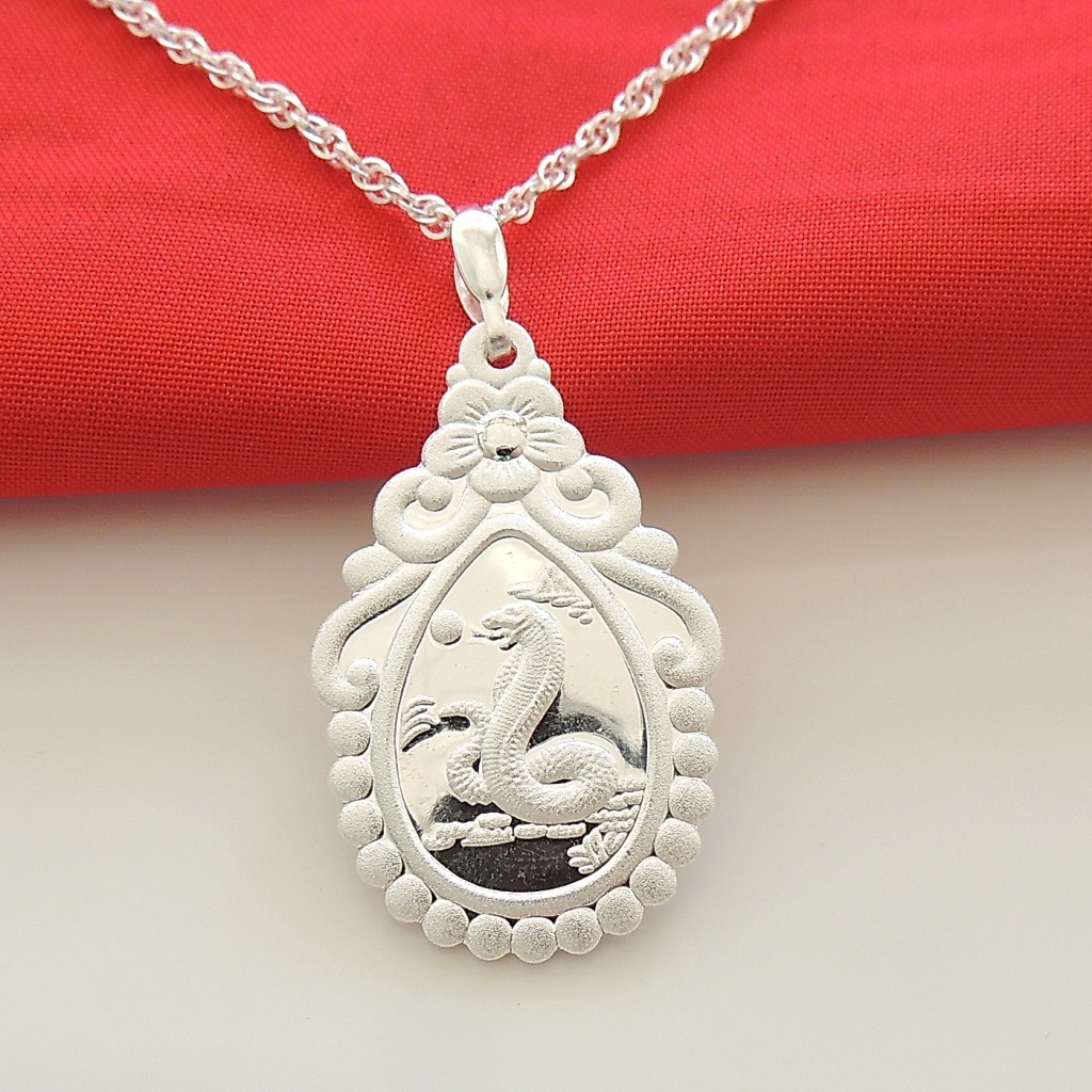 纯银s990生肖蛇吊牌吊坠 纯银生肖吊坠 纯银生肖灵蛇之珠吊坠 6克图片