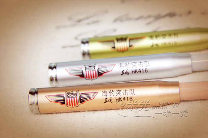 2012新款学生笔 个性子弹头中性笔 b072 学生韩国文具水笔批发