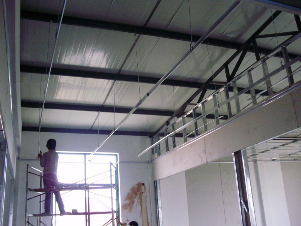 南京矿棉板 硅钙板 吊顶安装施工