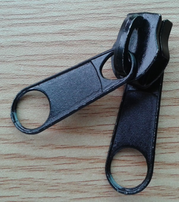 番禺地区特色定制5号真空电镀拉链双色布带异色缝线(密尾/开尾)