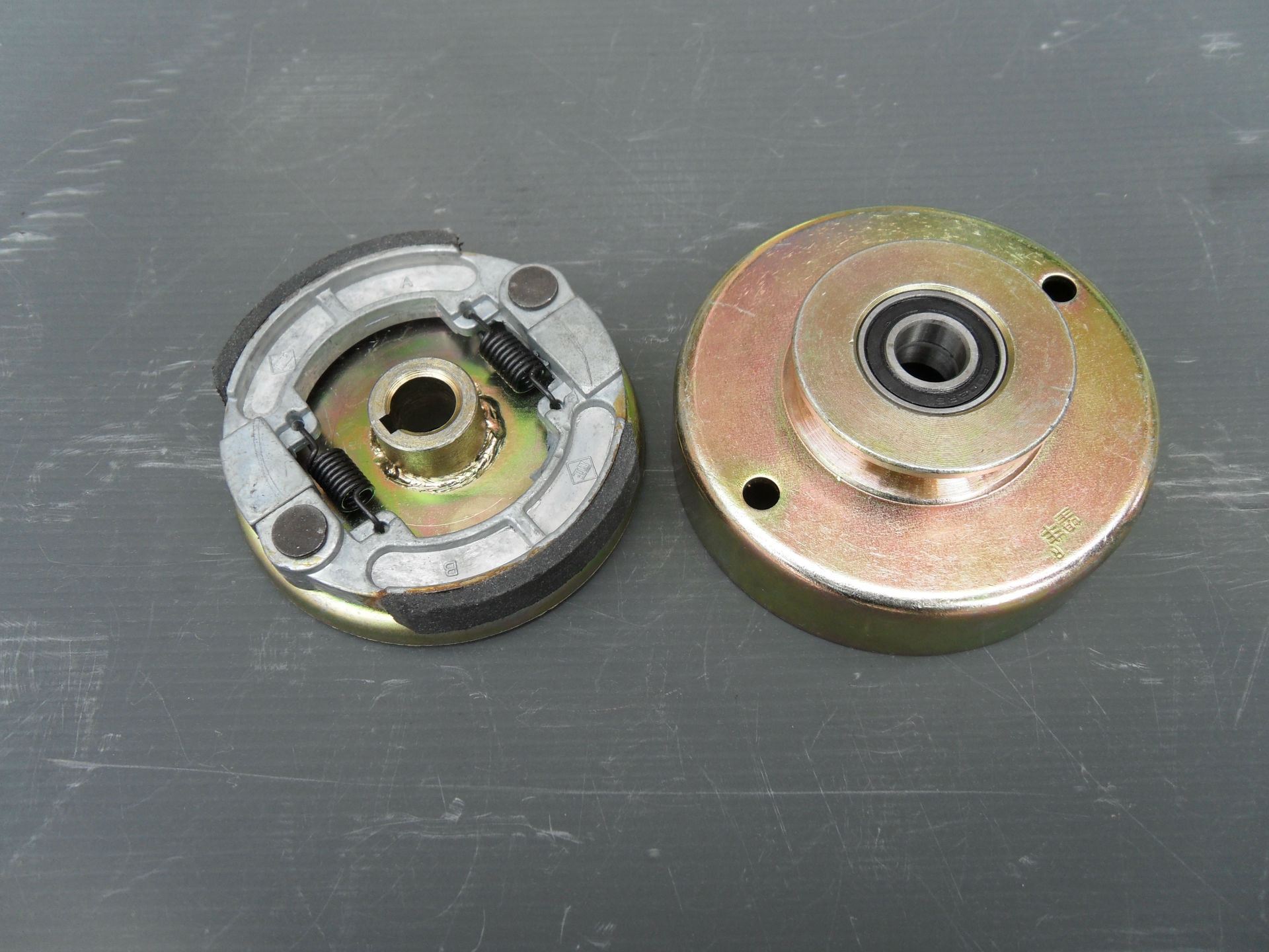 公司下设工厂和经营部,工厂专业生产微耕机,收获机,通机等离合器总 