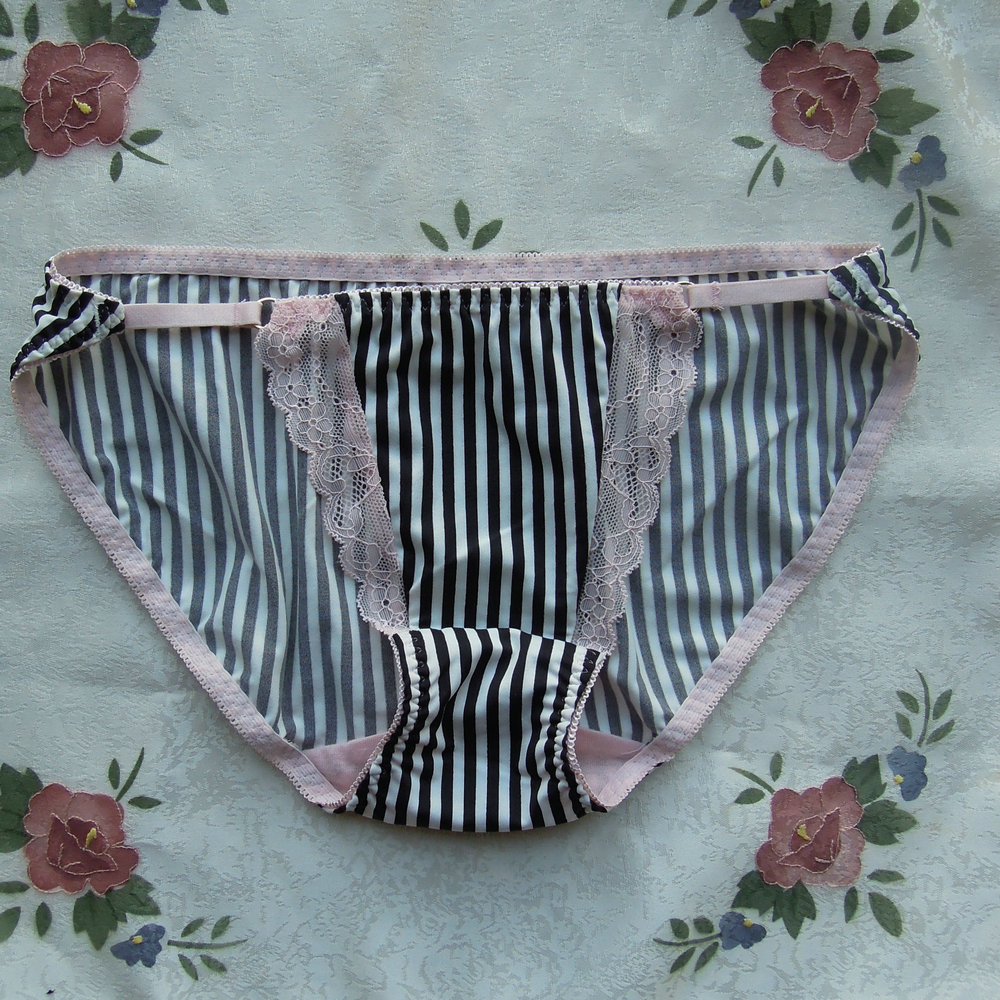 出口外贸内裤,柔软牛奶丝,性感系带款,xl