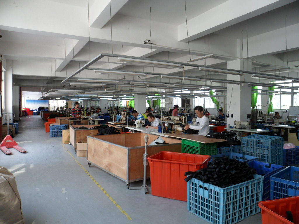 厦门包袋厂 各种优质冰袋,旅行包,背包