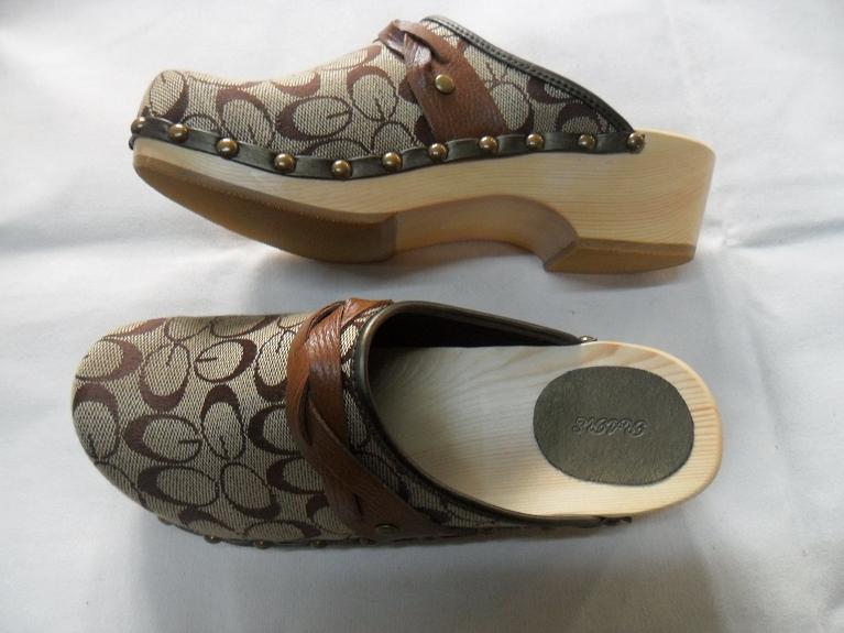 独特时尚优质按摩矫正鞋 保健鞋 舒适棉鞋 木屐鞋 木底拖鞋图片_2