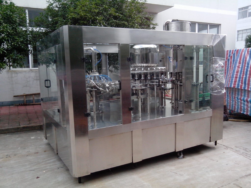 供应小型碳酸饮料生产线 碳酸饮料加工设备 含气饮料生产加工机器