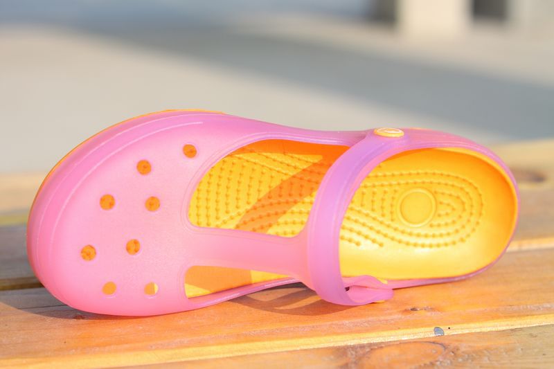 2013年新款 变色玛丽珍洞洞鞋 果冻鞋 现货批卡洛驰同款花园鞋