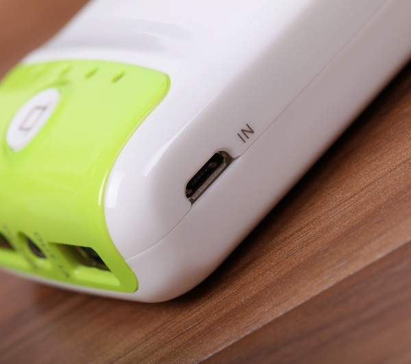 厂家现货批发热卖爆款手机充电宝 超大容量移动电源 h8