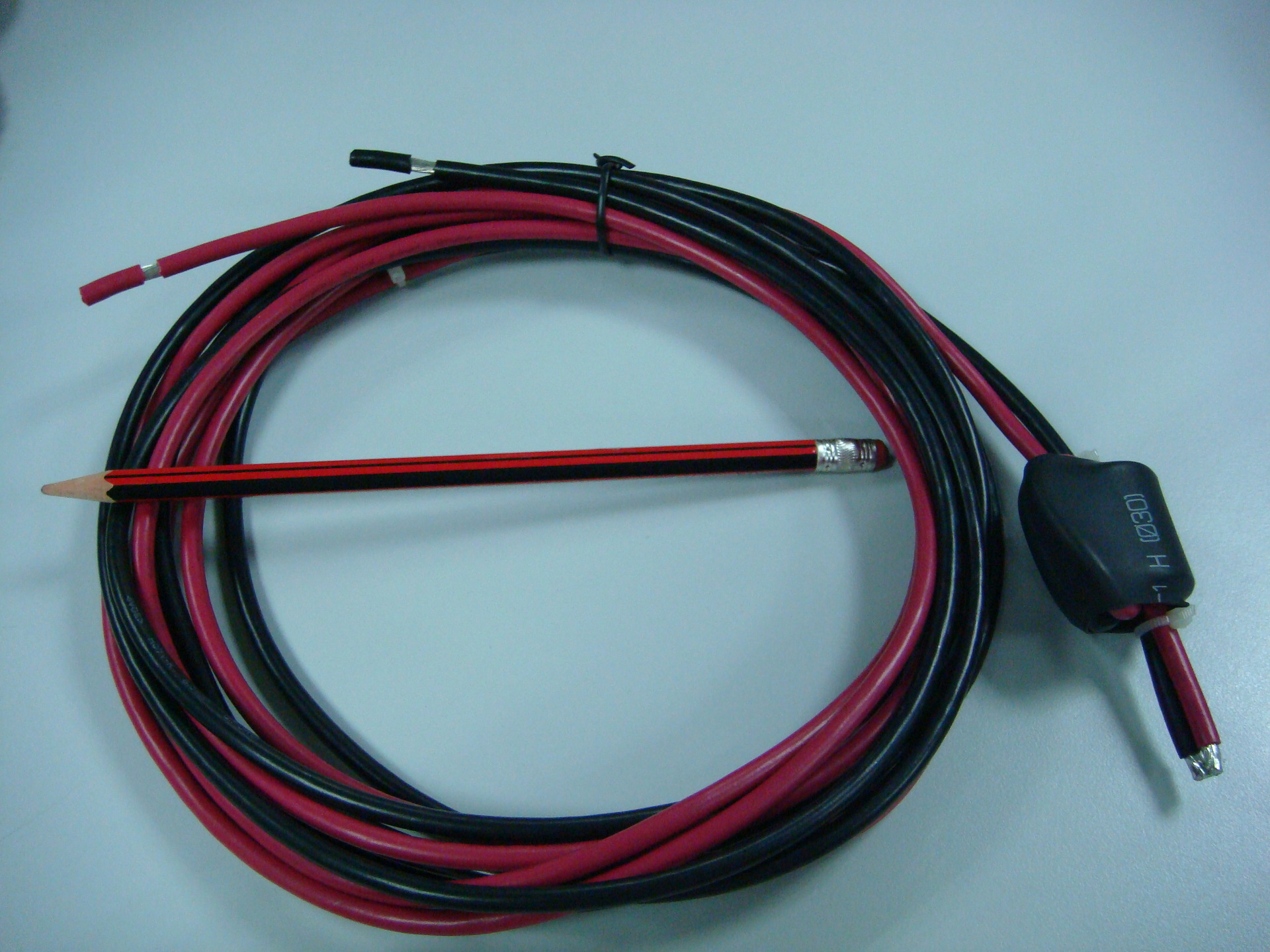 大电流vde线 h07v-k 6mm2 l=3m 磁芯