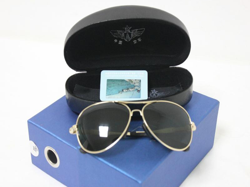 钟表眼镜 眼镜 太阳镜,偏光镜,时装镜 淘宝 新款 空军飞行员 太阳镜