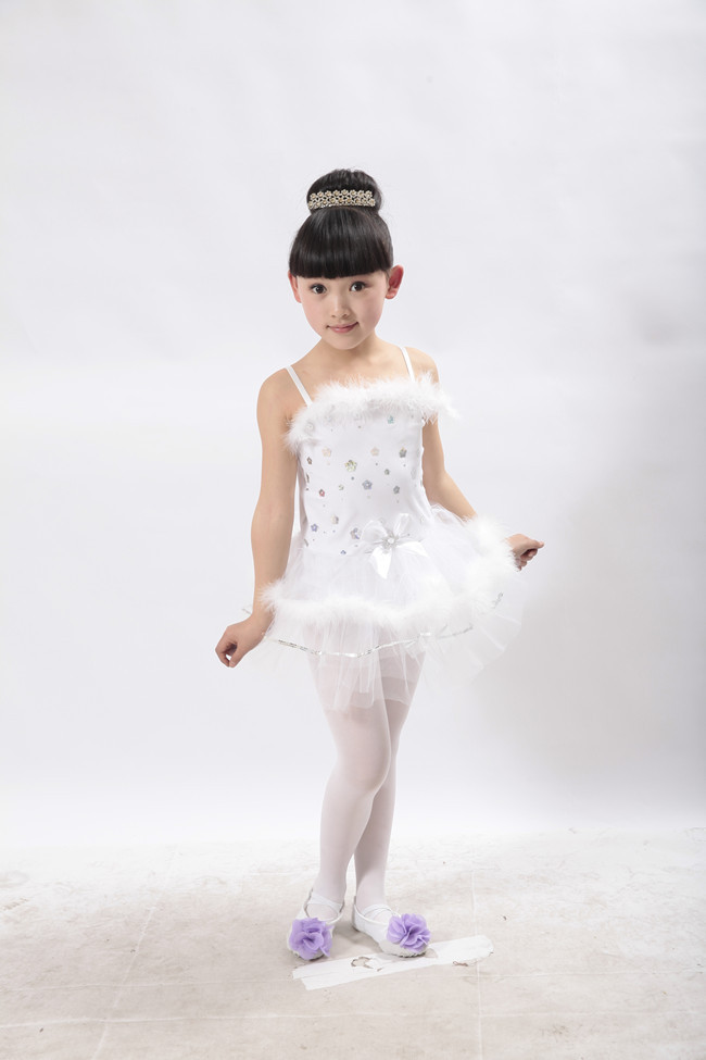 儿童舞蹈服装女童演出服现代主持表演服儿童演出服装女童纱裙