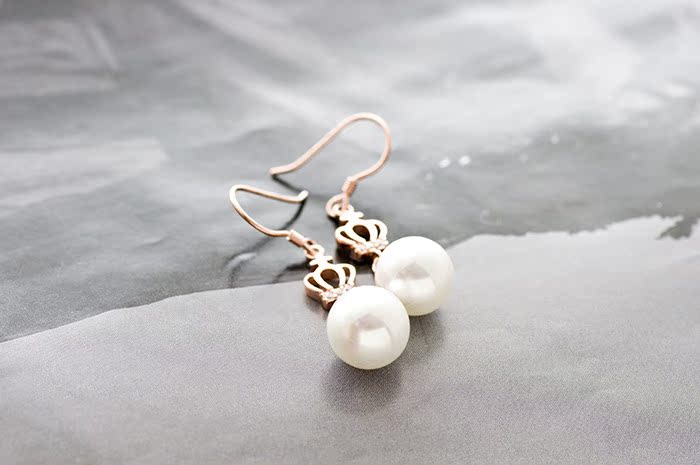 银饰厂家批发 维也纳之冠.s925纯银镶嵌锆石皇冠贝珠耳环