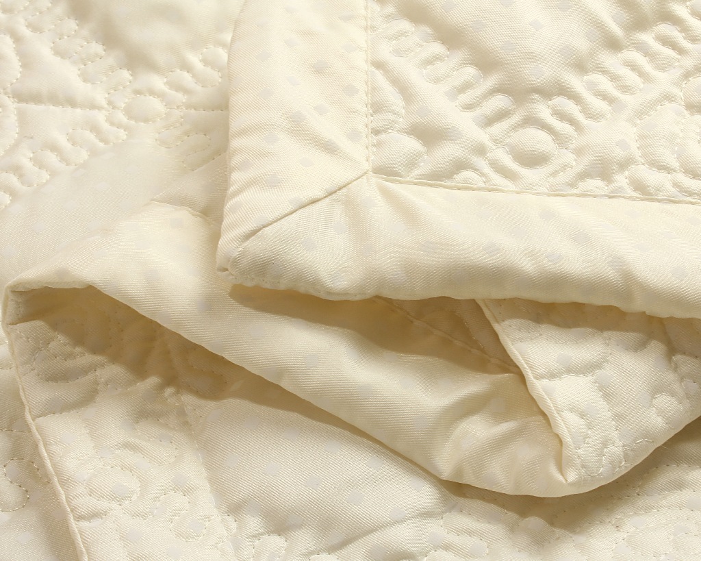 2013新品厂家直销绗绣夏凉被粉红 冰丝绒夏被