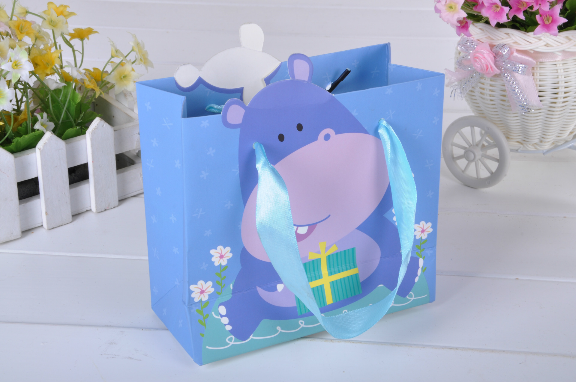 【新品】创意纸袋批发 超可爱的小狮子 礼品纸袋 纸袋定做