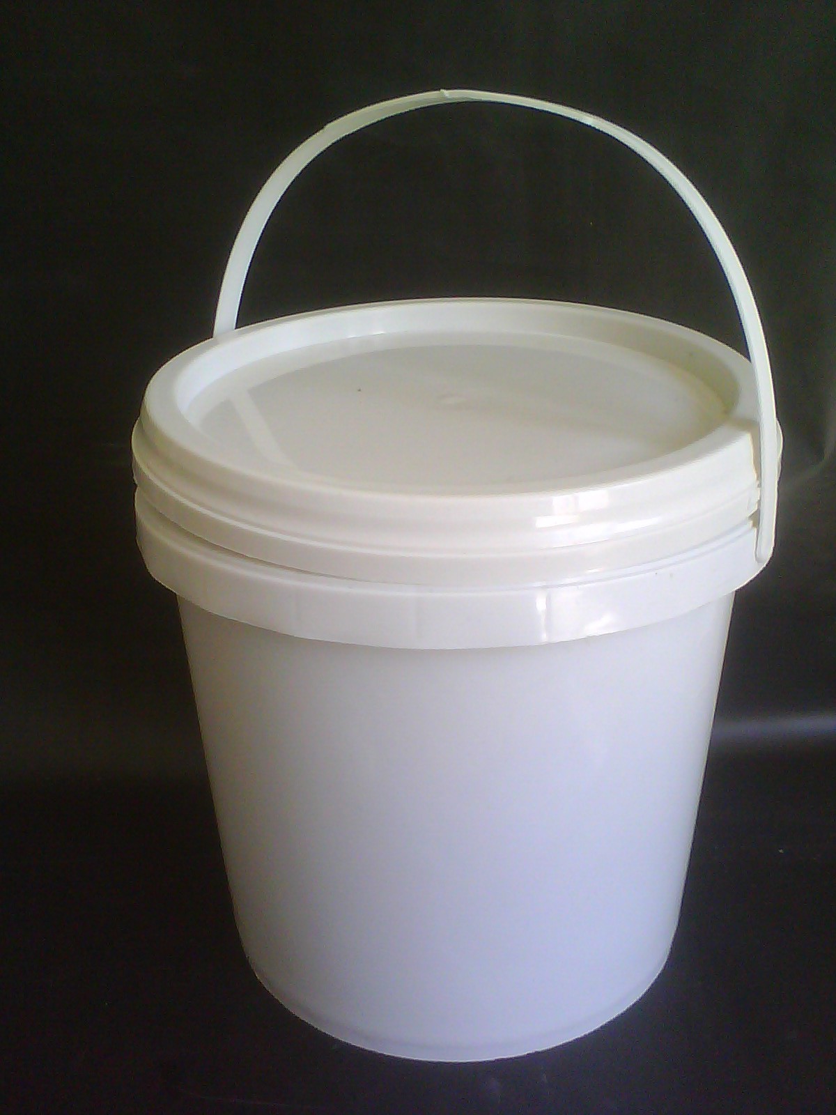 沧州化工塑料桶|厂家供应乳白色4000ml化工塑料桶