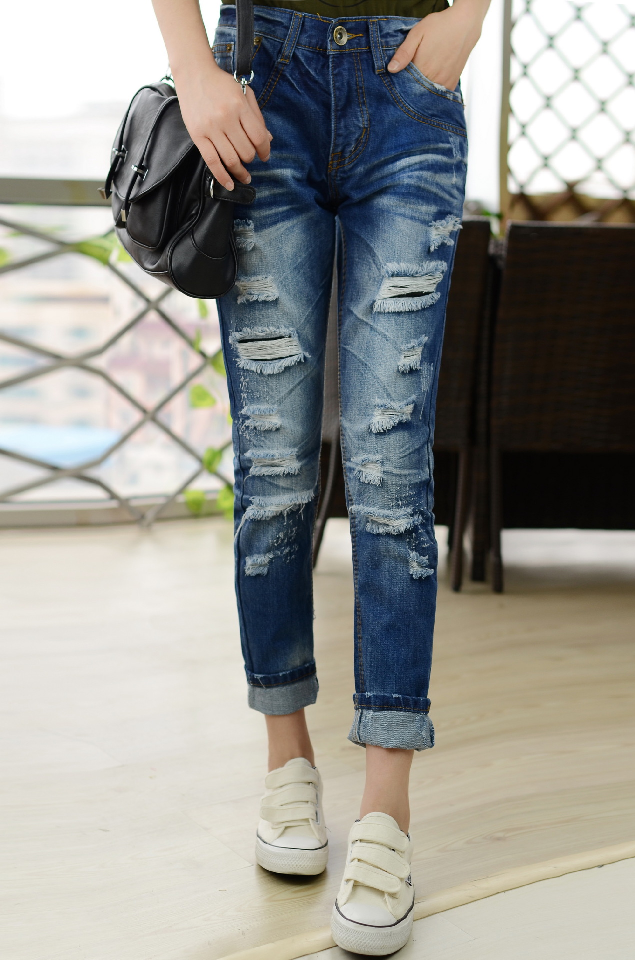 顺德均安牛仔批发帅气潮版 新款宽松大码乞丐破洞九分垮裤女牛仔