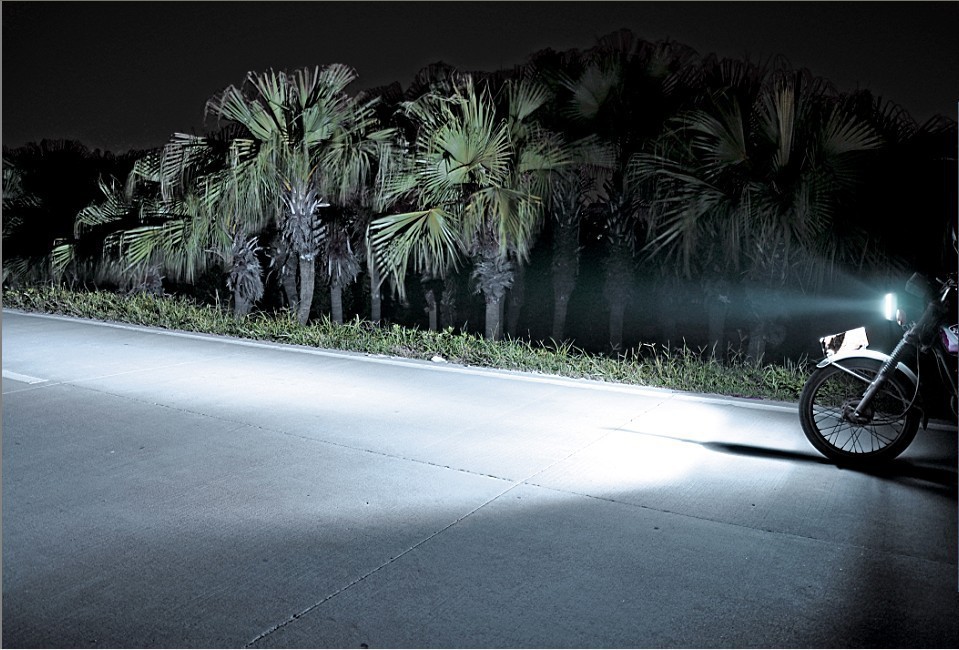 摩托车500米超亮大灯图片