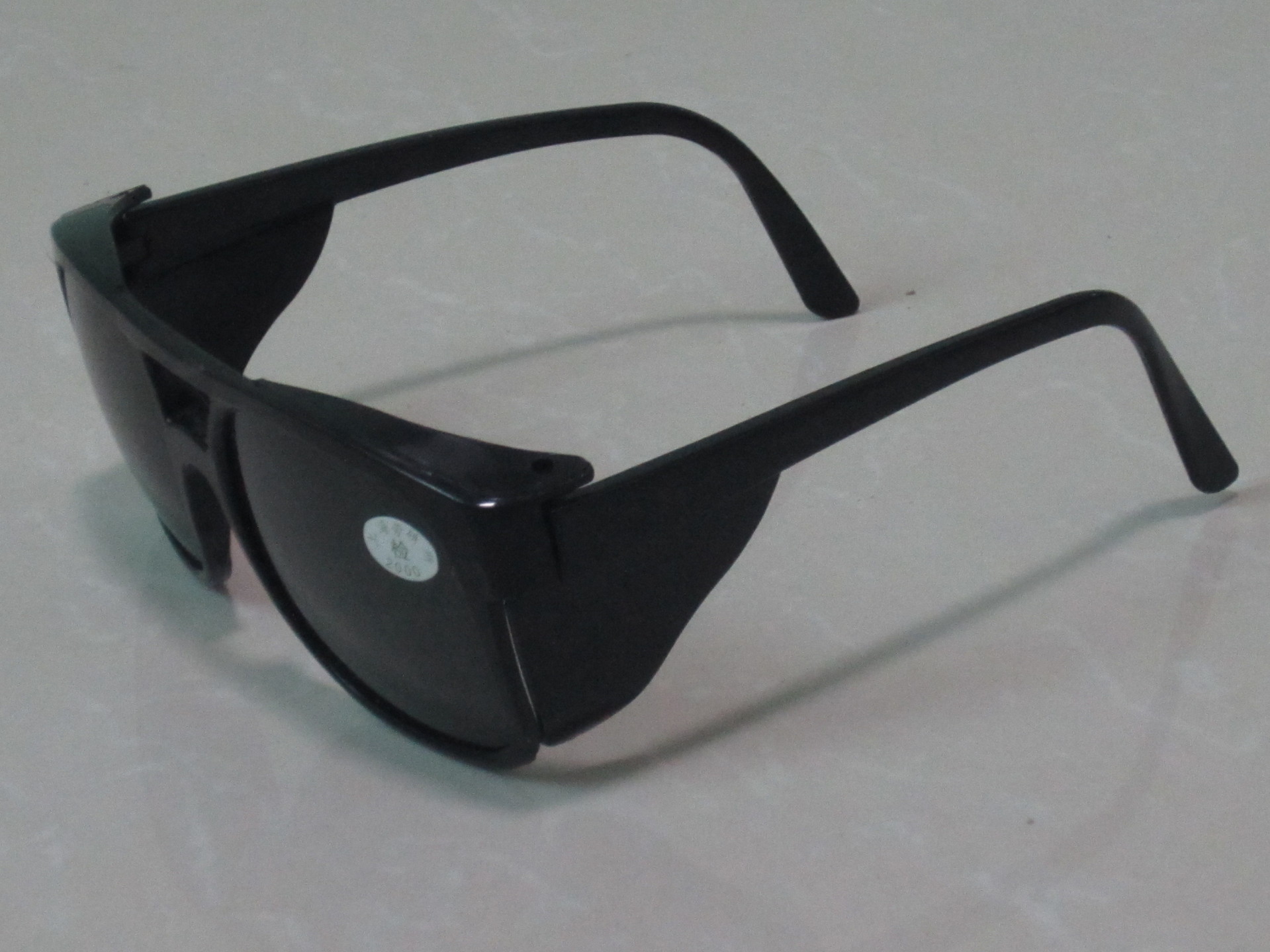 直销电焊防护眼镜劳保安全眼镜防激光眼镜防尘工业眼镜