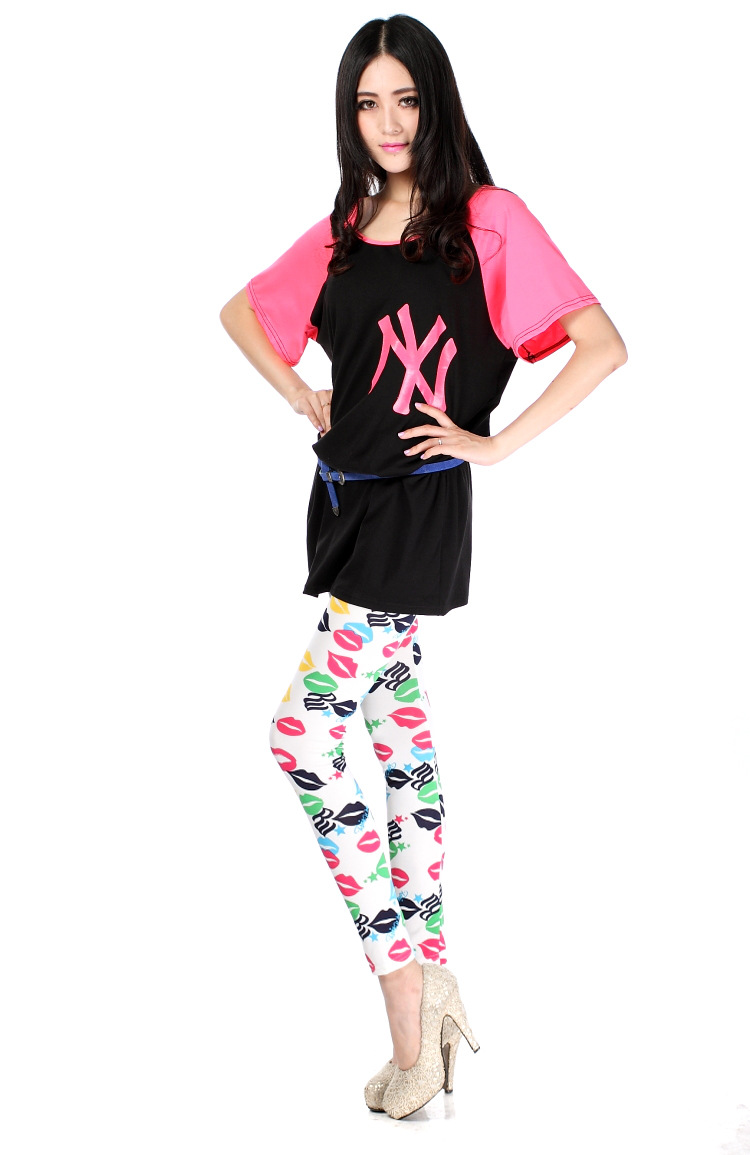 9276时尚多彩嘴唇唇印牛奶丝印花打底裤 九分裤 leggings