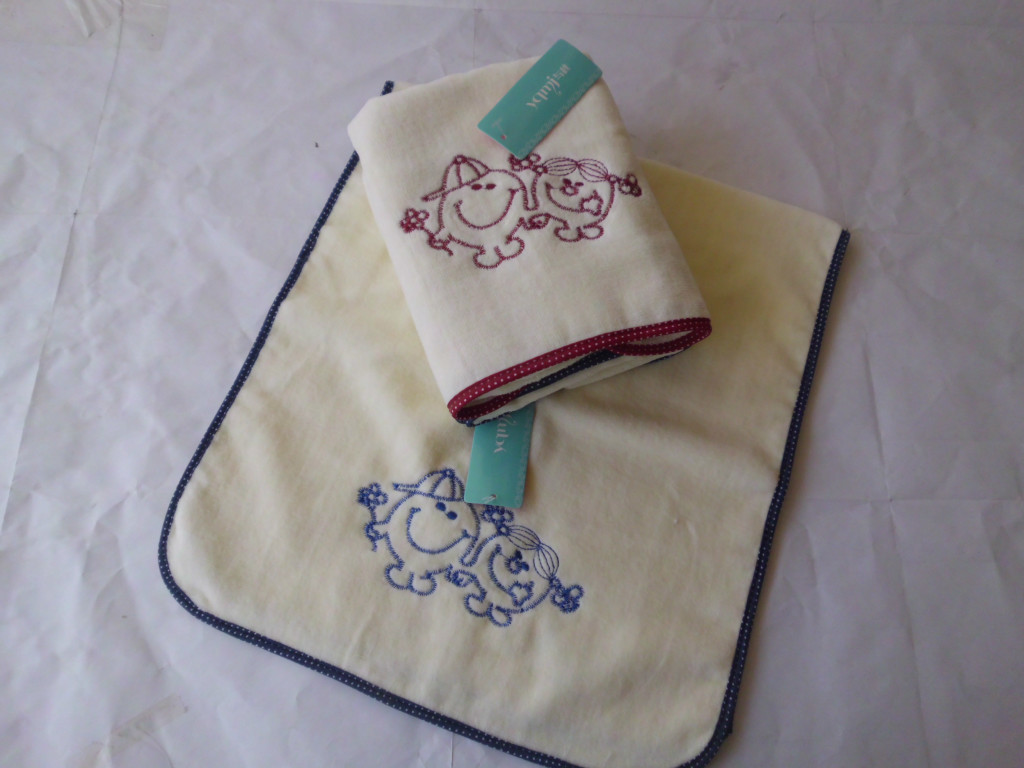 单纱割绒绣花毛巾