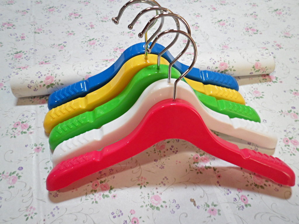 童装衣架 塑料彩色衣架 服装店衣架 展示衣架批发 【厂家直销】