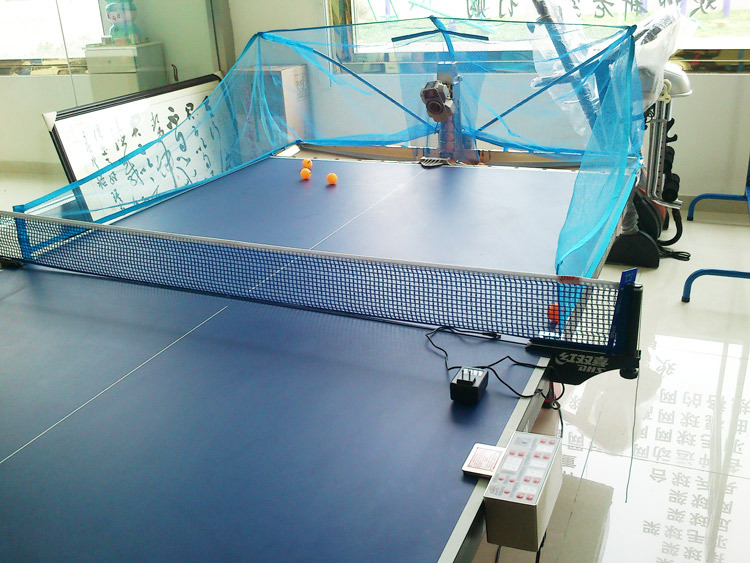 供应高档乒乓球自动发球机第五代发球机