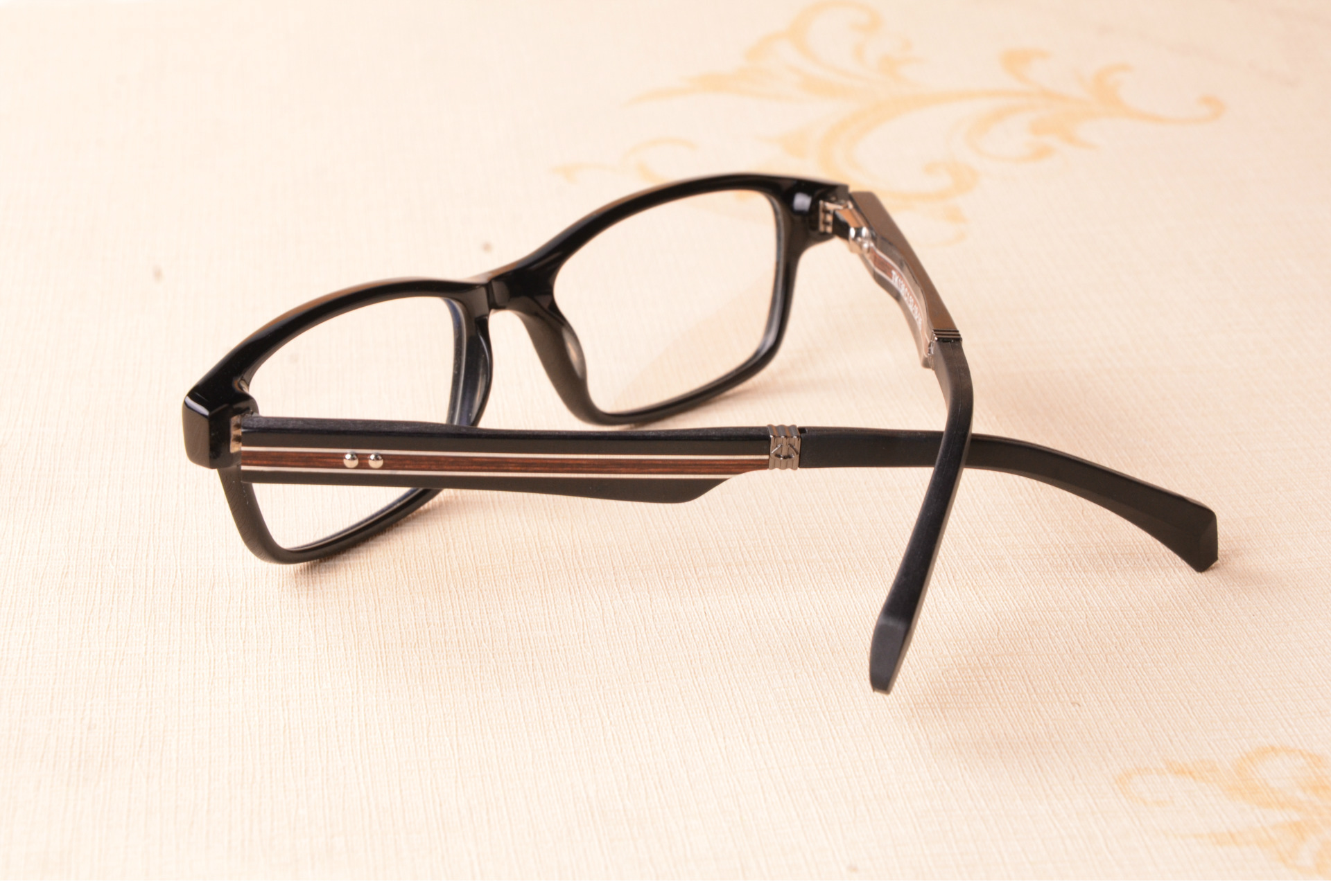 爆款全框板材眼镜架男女必备新款眼镜框 诺龙品牌眼镜批发nl.