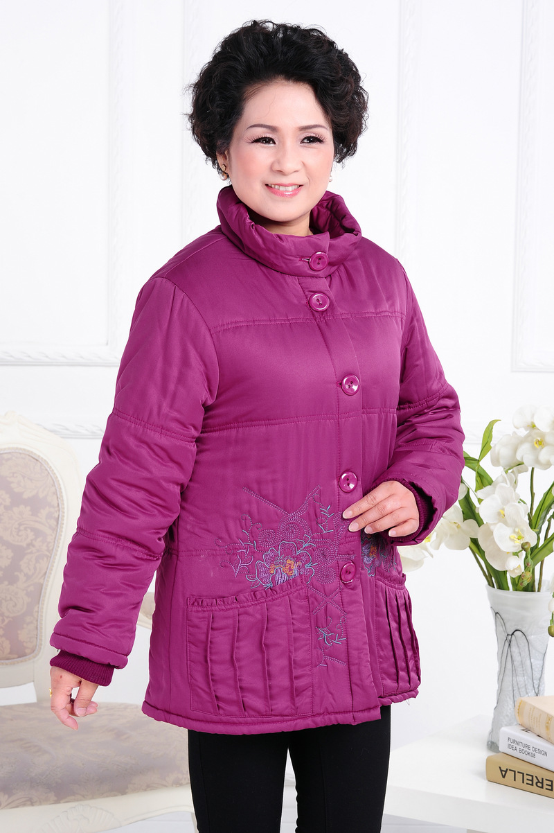 批发采购中老年女装-中老年人棉衣新款妈妈秋冬装中年人加肥保暖棉服