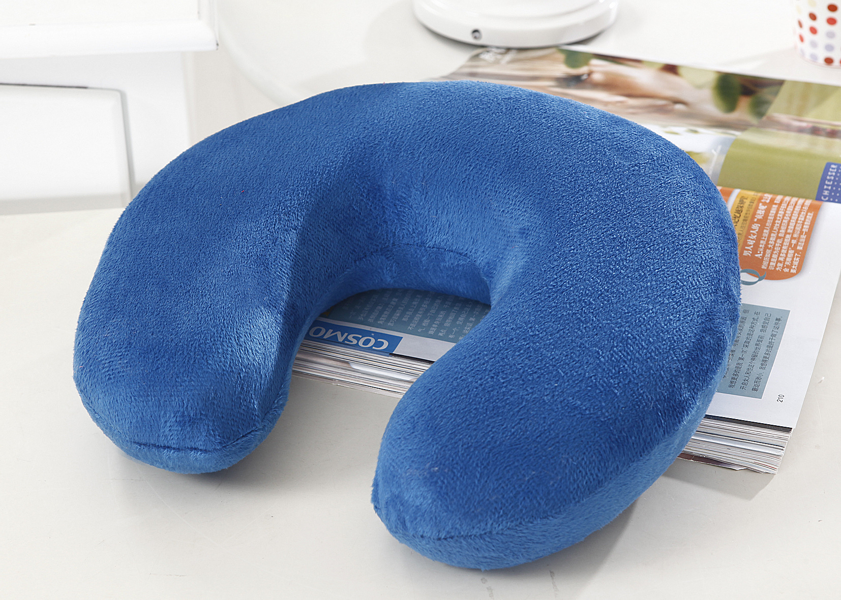 u型太空记忆纯乳胶枕芯 午睡枕脖枕护颈椎枕头厂家直销 礼品批发