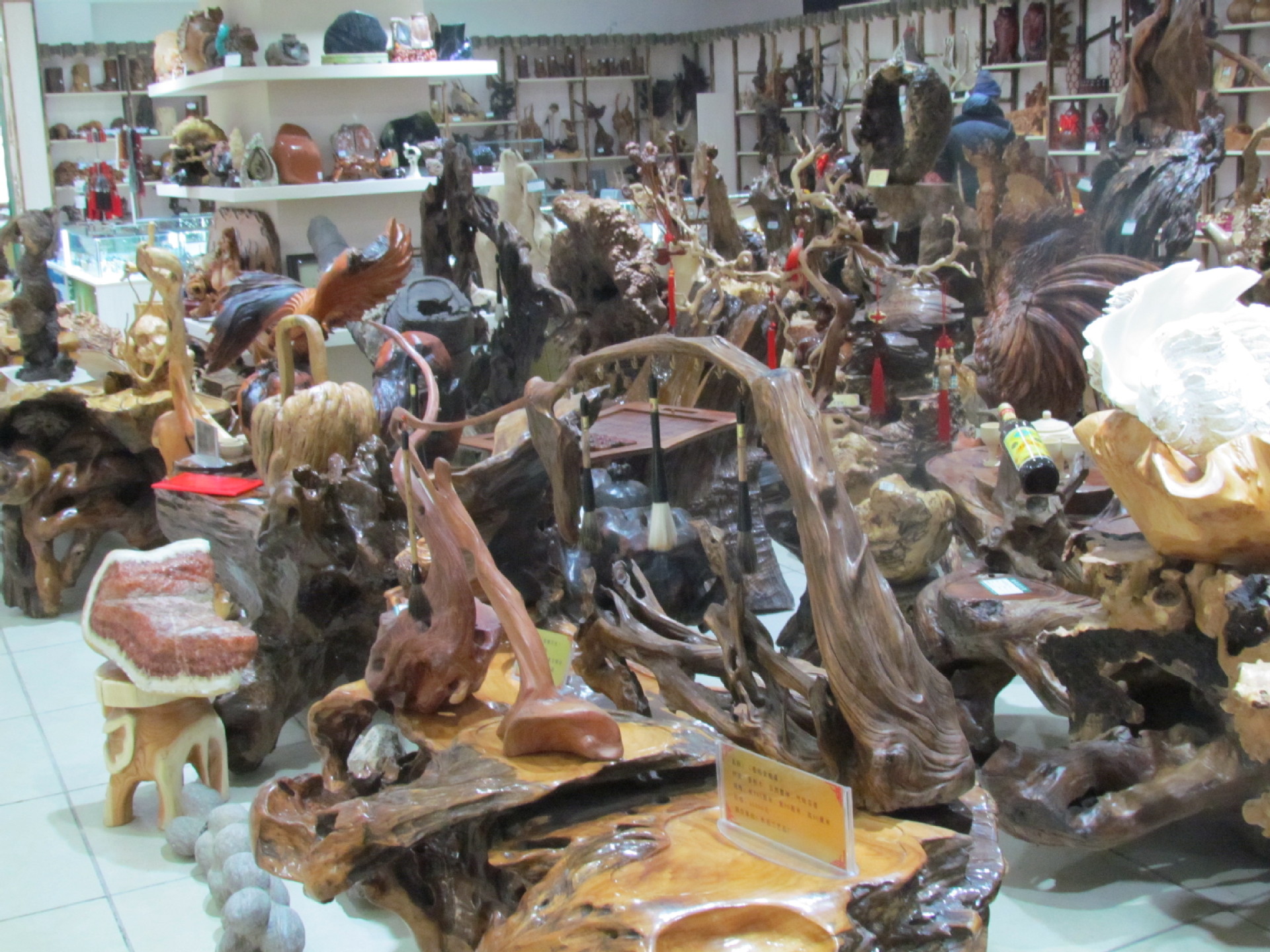 厂家直销金丝红木根雕工艺品摆件支持混批网购创意礼品