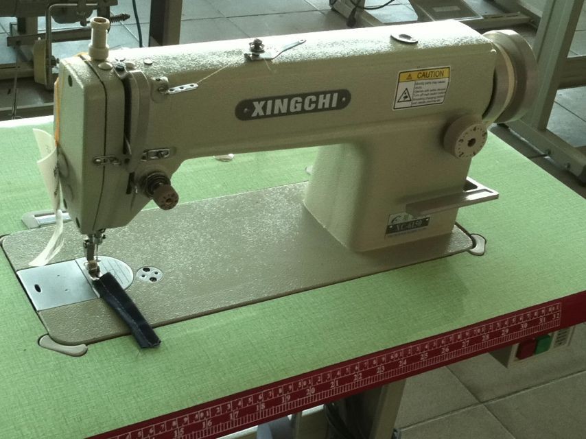 供应东莞星驰牌6150小梭平车 服装缝纫机 平缝机 平机 薄料平车
