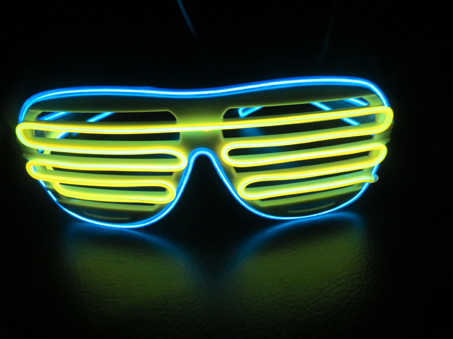 百叶窗发光眼镜批发 塑料百叶窗发光眼镜 个性夜光百叶窗发光眼镜