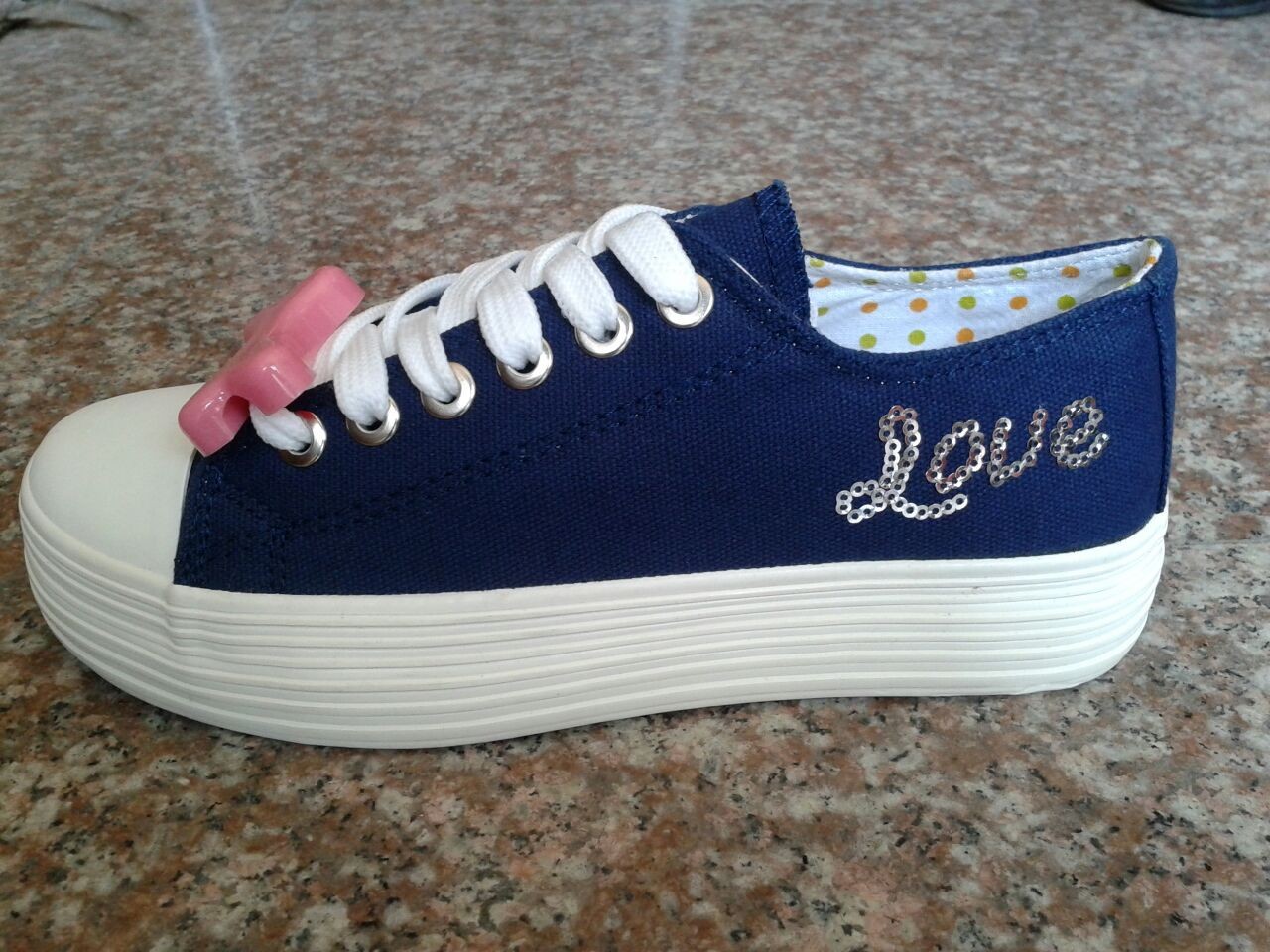 2013新款 经典注塑 女鞋 博恒批发