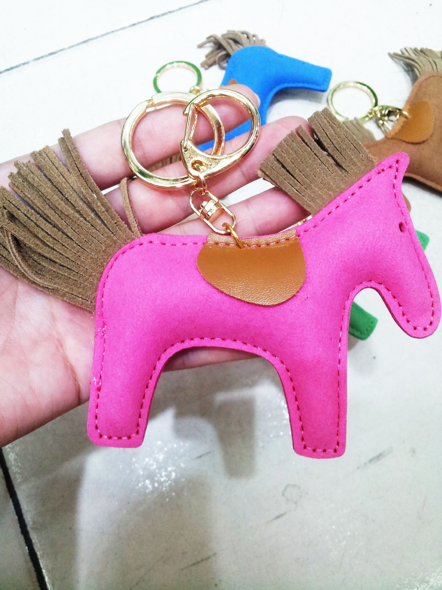 翻毛皮可爱木马钥匙扣 流苏小马驹包挂饰 钥匙圈包包挂 小马挂件
