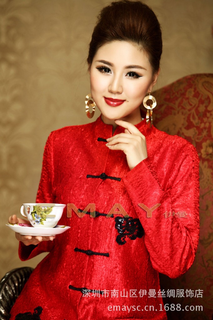 伊曼丝绸服饰大码妈妈装真丝褶皱气质长款唐装中式婚宴礼服批发新