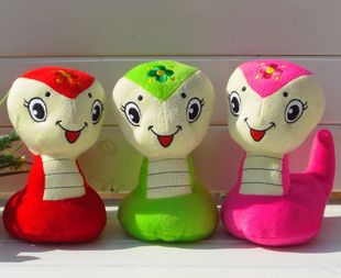 批发毛绒玩具蛇布娃娃坐姿蛇公仔玩偶蛇年吉祥物生肖蛇蛇年礼物