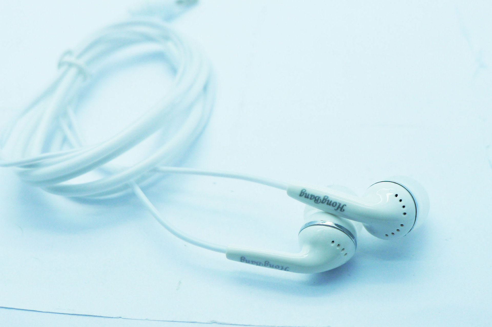 mp3耳机 立体声mp3耳机 厂家批发 《各种mp3耳机 入耳 mp3耳机