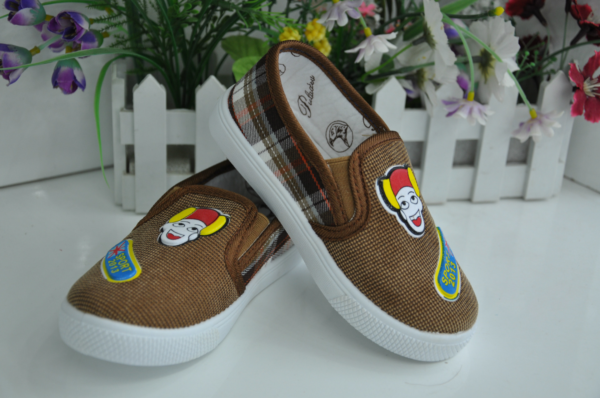 2013秋季新款 可爱光头强儿童单鞋 透气舒适布鞋 平底单鞋批发