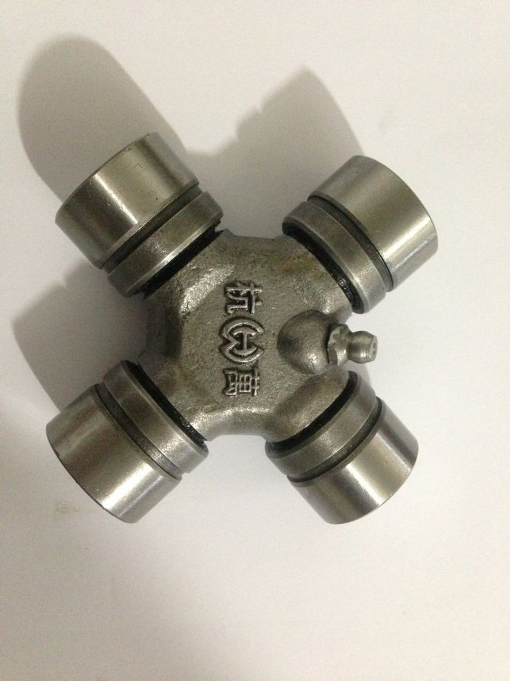 汽车万向节十字轴总成