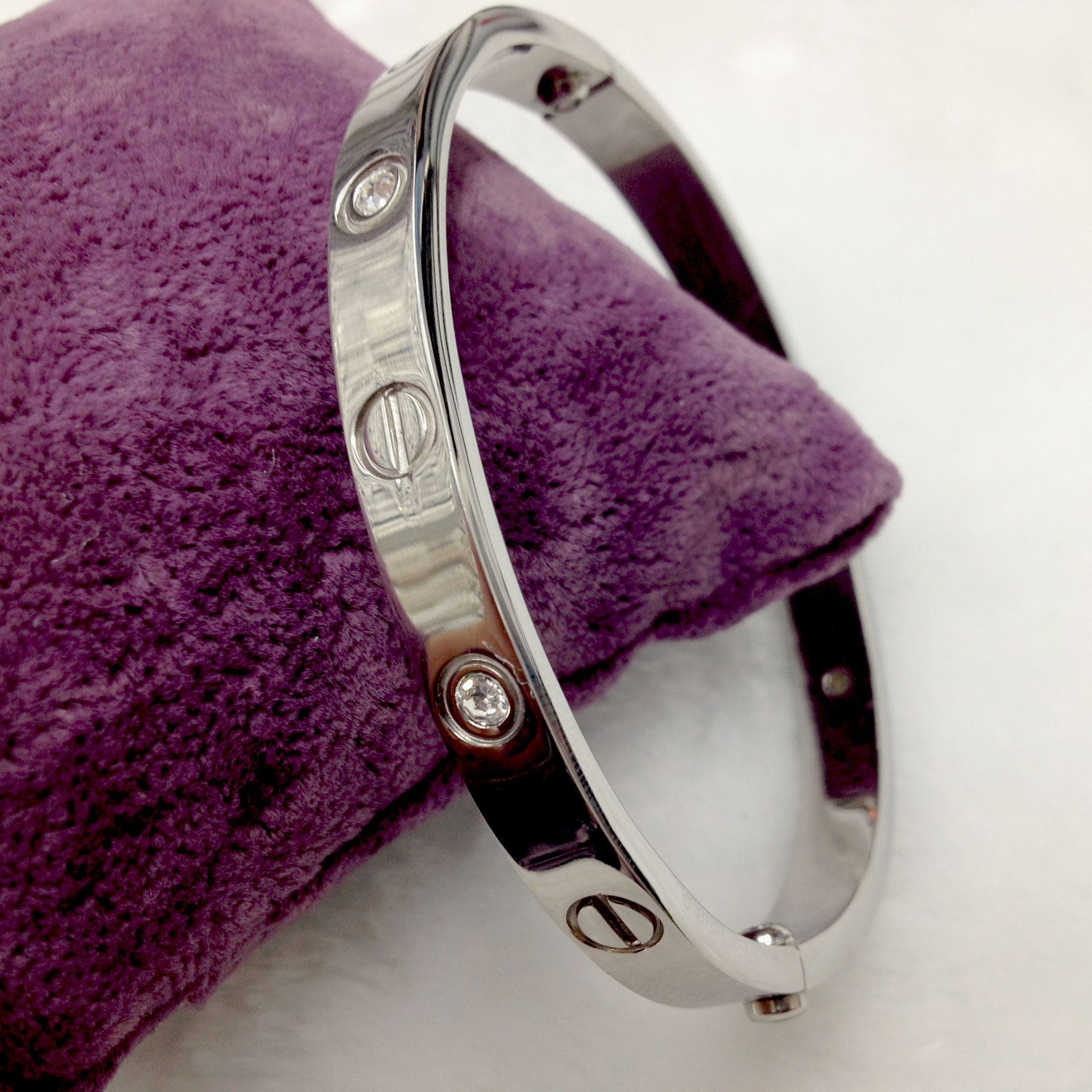 钛钢卡地亚情侣手镯,卡地亚元素永恒之环手镯,时尚韩板手镯批发